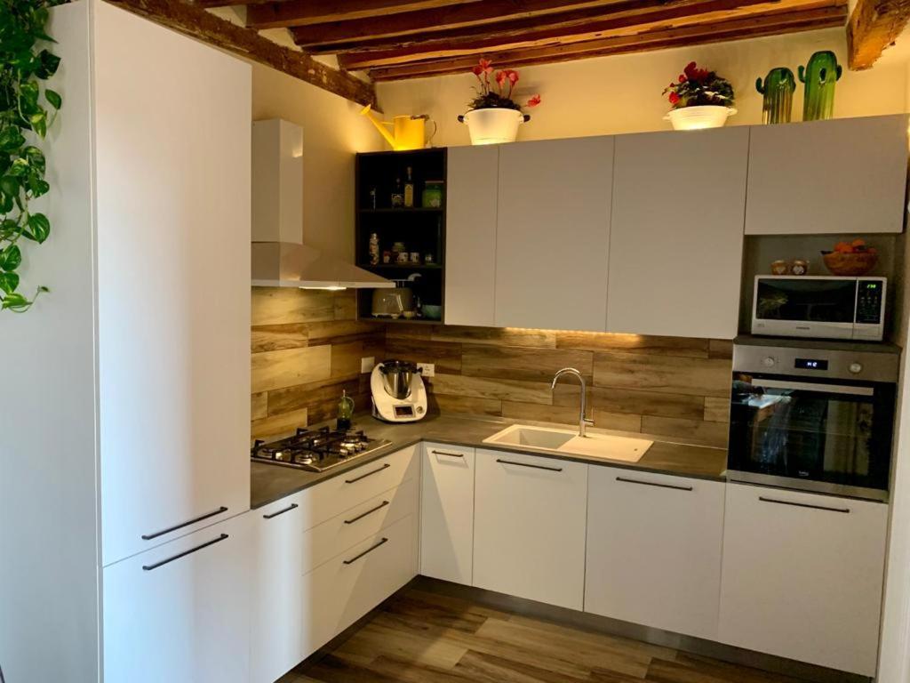 Casina Il Nido Di Lucca Apartment Exterior foto